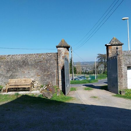 Maison Chaleureuse Avec Terrasse Et Vue Baie Avranches Dış mekan fotoğraf